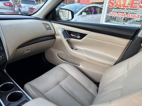 Used 2015 Nissan Altima 2.5 SL w/ Technology Package FWD image 26