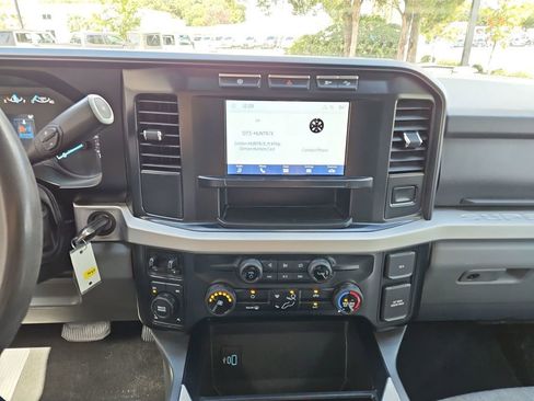 Used 2023 Ford F250 XLT w/ FX4 Off-Road Package image 16