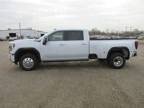 New 2026 GMC Sierra 3500 Denali w/ Denali Reserve Package AWD/4WD image 10