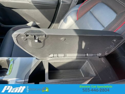 Used 2024 Chevrolet Equinox EV RS FWD image 29