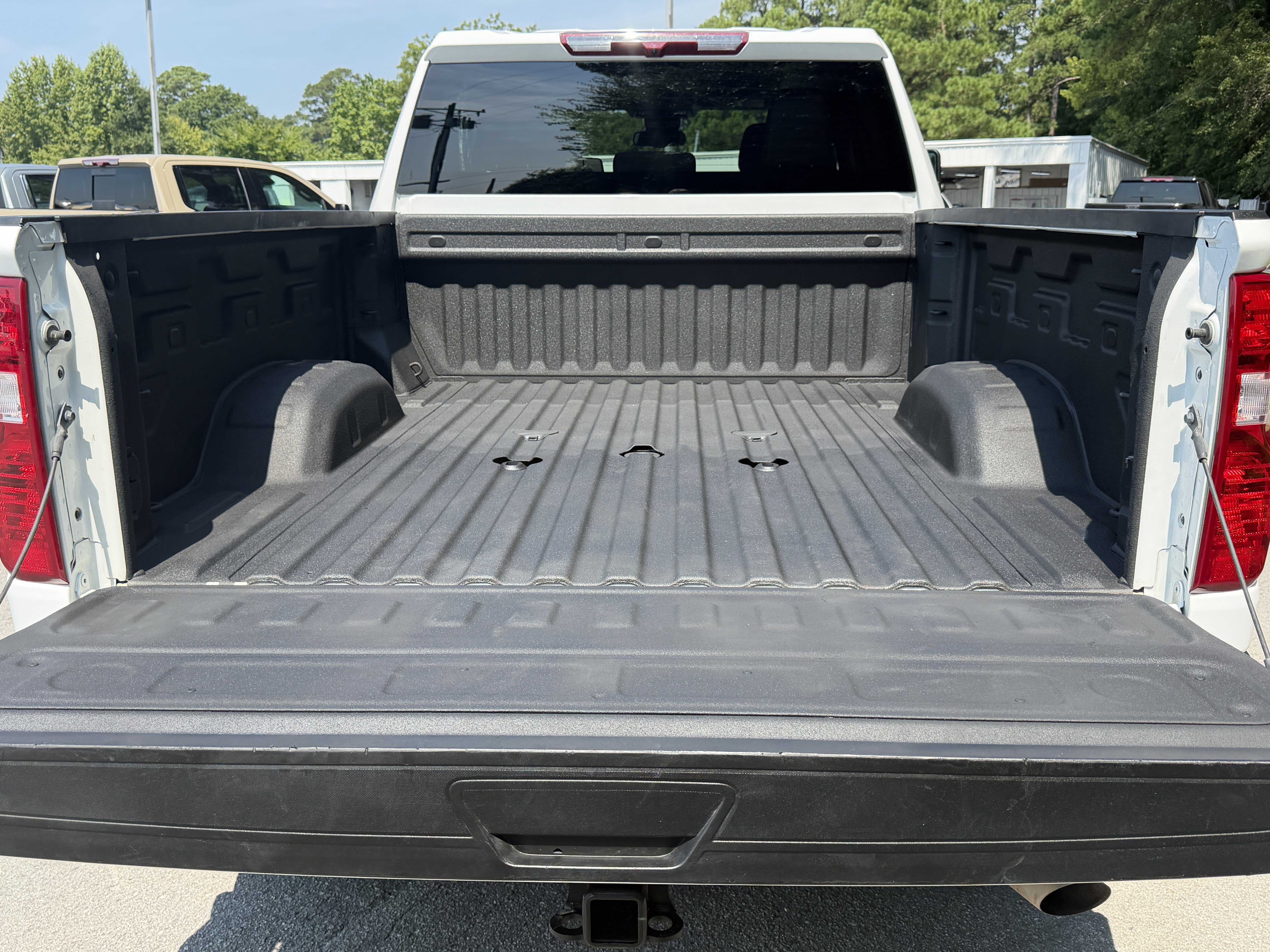 Used 2025 Chevrolet Silverado 2500 Custom w/ Custom Value Package AWD/4WD image 33