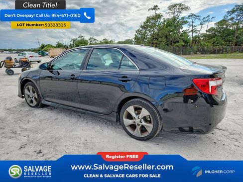 Used 2012 Toyota Camry SE image 3