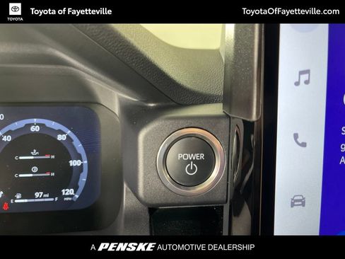 Certified 2025 Toyota 4Runner Limited AWD/4WD image 37