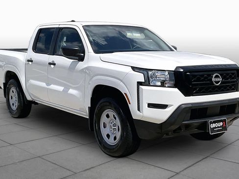 Used 2023 Nissan Frontier S w/ Technology Package AWD/4WD image 3