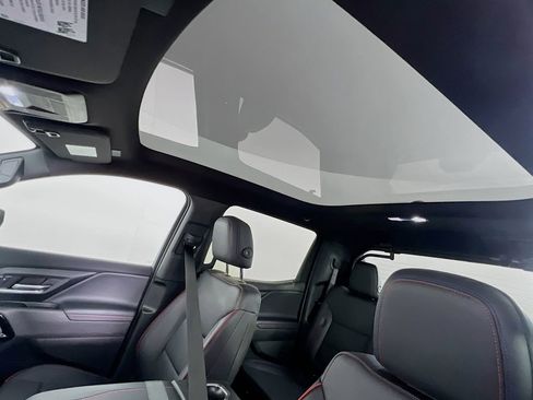 Certified 2025 Chevrolet Silverado EV RST AWD/4WD image 21