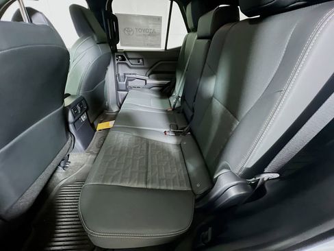 New 2026 Toyota 4Runner TRD Off-Road Premium AWD/4WD image 21