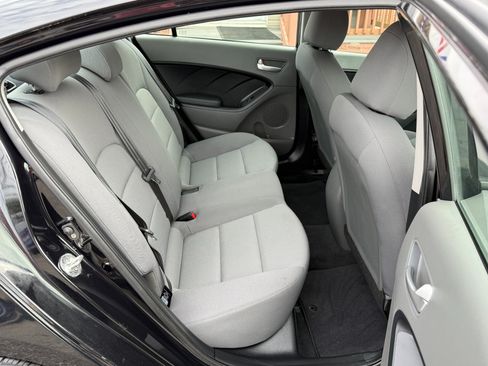 Used 2018 Kia Forte LX image 31