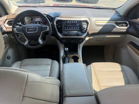 Used 2019 GMC Acadia Denali w/ Technology Package FWD image 22