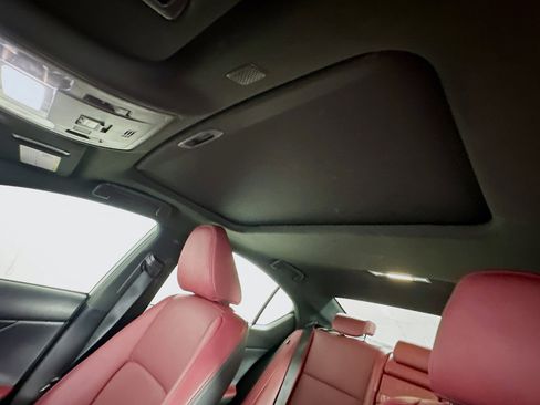 Used 2025 Lexus IS 300 w/ Comfort Package RWD image 27