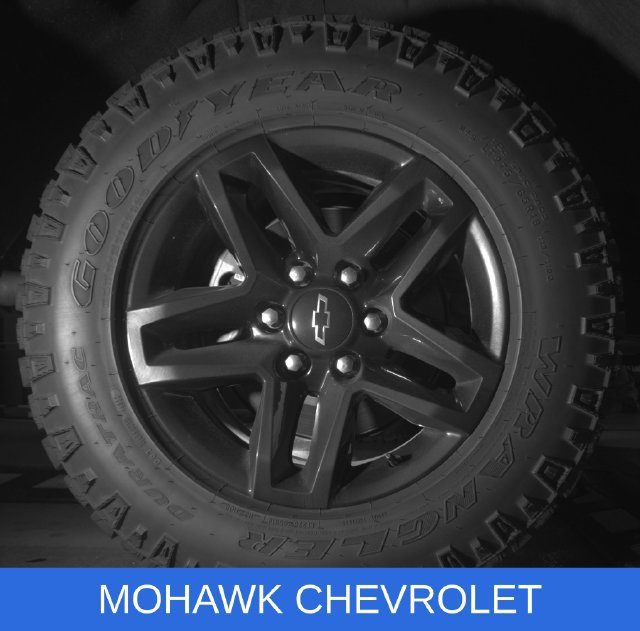 Used 2023 Chevrolet Silverado 1500 LT Trail Boss w/ LT Trail Boss Premium Package AWD/4WD image 28