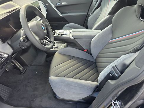 New 2026 BMW iX xDrive60 w/ M Sport Package image 7