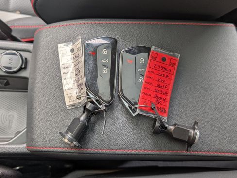 Used 2024 Volkswagen GTI SE image 38