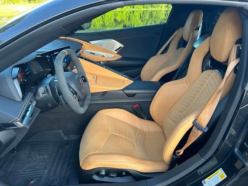 Used 2024 Chevrolet Corvette Stingray Preferred Cpe RWD image 15
