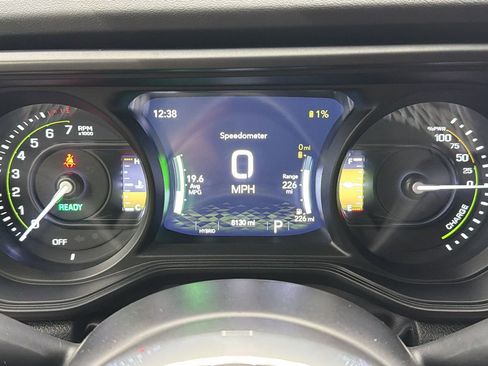 Used 2025 Jeep Wrangler Unlimited Sahara w/ Safety Group AWD/4WD image 29