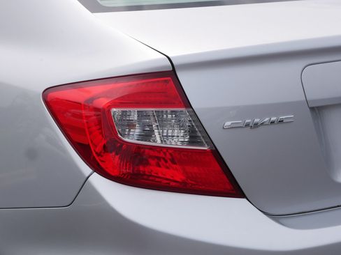 Used 2012 Honda Civic LX image 17