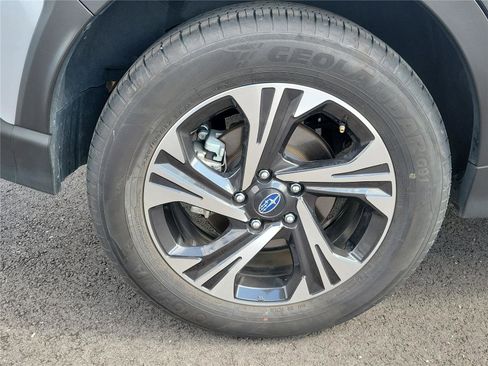 Used 2025 Subaru Crosstrek 2.0i Premium AWD/4WD image 5