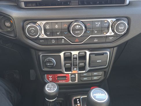 New 2026 Jeep Gladiator Willys image 27