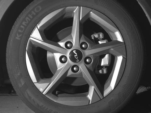 Used 2025 Kia K4 LXS image 13