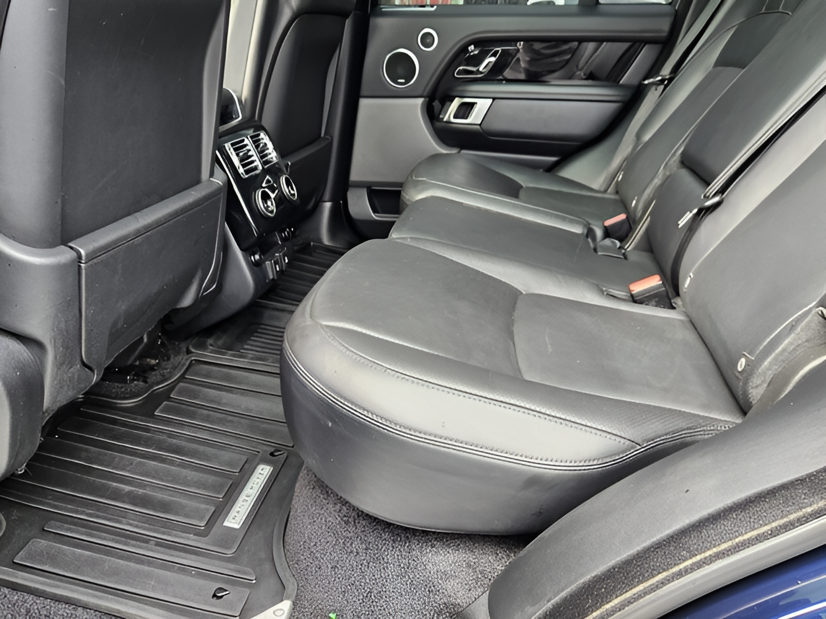 Used 2020 Land Rover Range Rover HSE AWD/4WD image 9