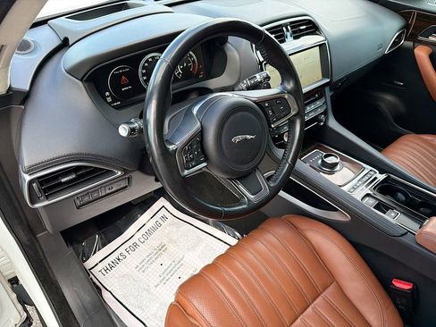 Used 2018 Jaguar F-PACE Portfolio image 26