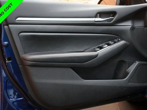 Used 2024 Nissan Altima 2.5 SR image 30