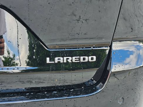 Used 2025 Jeep Grand Cherokee Laredo w/ Trailer Tow Package RWD image 31