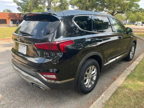 Used 2019 Hyundai Santa Fe SEL FWD image 5