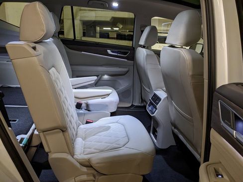 New 2026 Volkswagen Atlas SEL Premium R-Line image 25