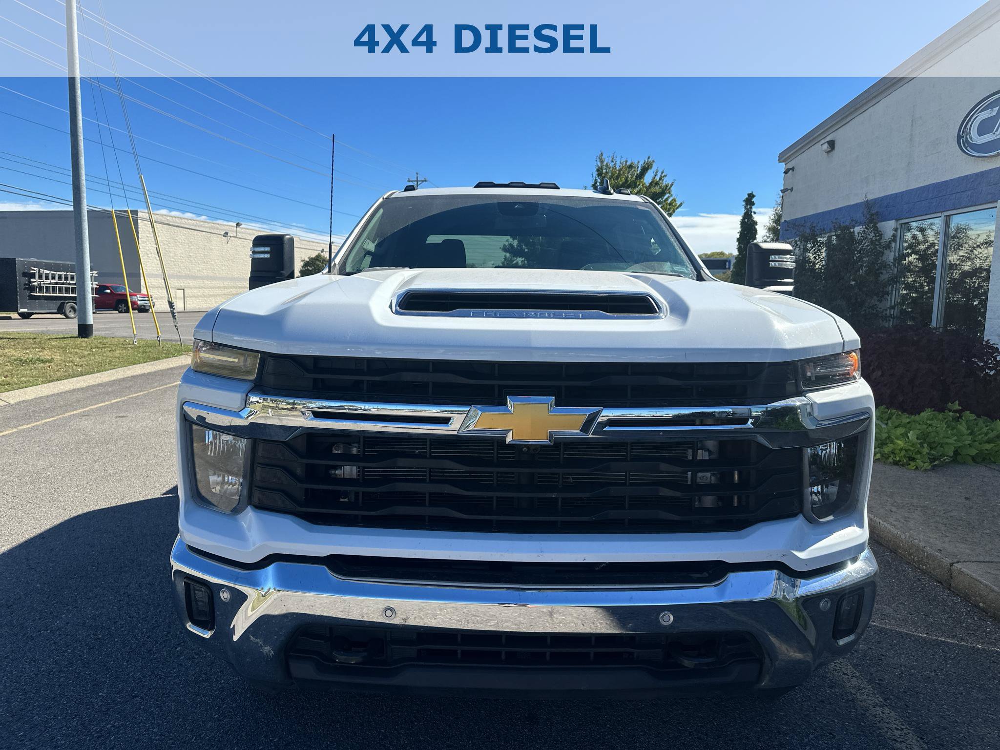 Used 2025 Chevrolet Silverado 3500 LT w/ Safety Package AWD/4WD image 9