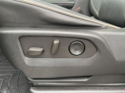 Certified 2023 GMC Yukon SLT image 25