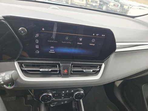 Used 2025 Chevrolet TrailBlazer LT w/ Convenience Package FWD image 20