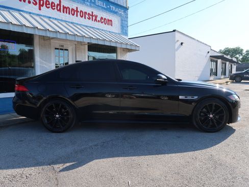 Used 2016 Jaguar XF R-Sport RWD image 4