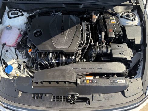 Used 2025 Hyundai Sonata SEL FWD image 30