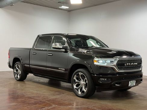 Used 2022 RAM 1500 Limited w/ Body-Colour Bumper Group AWD/4WD image 22