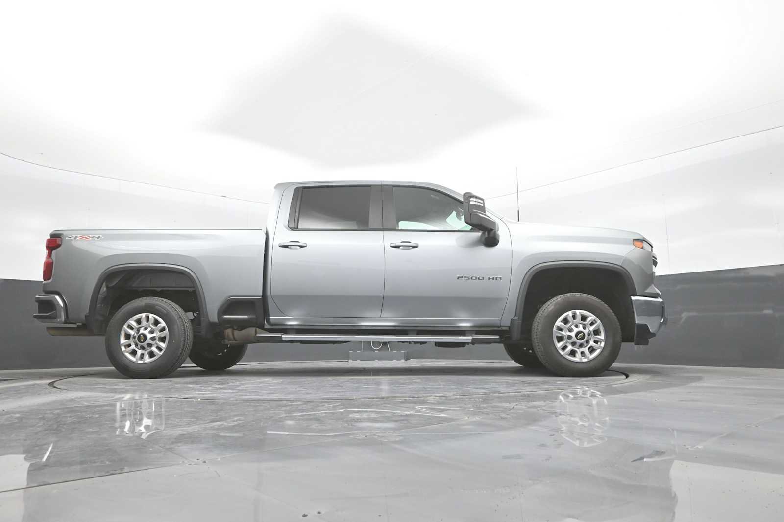 Used 2026 Chevrolet Silverado 2500 LT AWD/4WD image 47