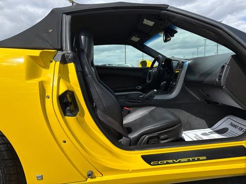 Used 2007 Chevrolet Corvette Convertible w/ Preferred Equipment Group RWD image 12