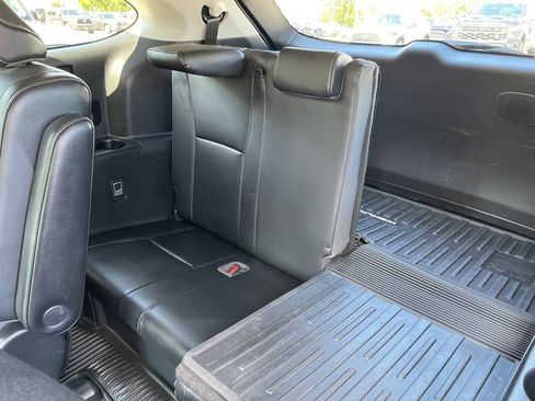 Certified 2022 Toyota Highlander Limited image 9