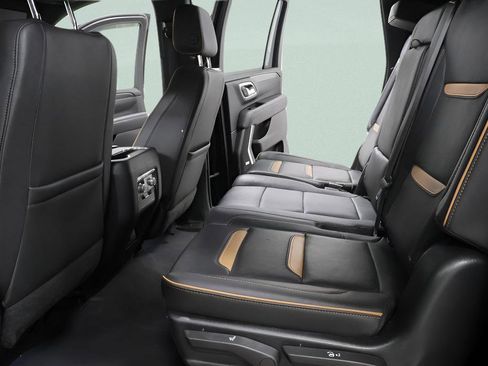 Used 2022 GMC Yukon XL AT4 w/ Max Trailering Package AWD/4WD image 29