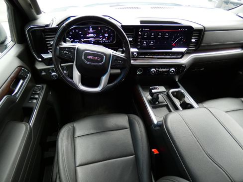 Used 2023 GMC Sierra 1500 SLT w/ SLT Convenience Package image 14