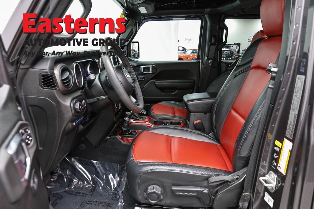 Used 2023 Jeep Wrangler Unlimited w/ Cold Weather Group AWD/4WD image 14