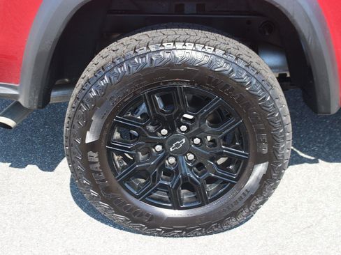 Used 2026 Chevrolet Colorado Trail Boss AWD/4WD image 37