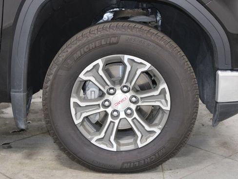 Used 2024 GMC Sierra 1500 SLT AWD/4WD image 13