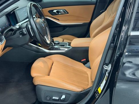 Used 2022 BMW 330i xDrive Sedan w/ Driving Assistance Package image 13