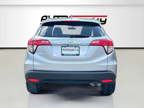 Used 2022 Honda HR-V EX image 6