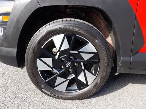 Used 2025 Hyundai Kona SEL image 10