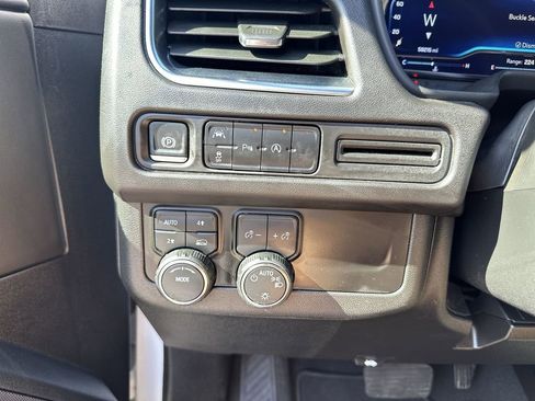 Used 2024 Chevrolet Tahoe LT AWD/4WD image 30
