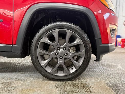 Used 2021 Jeep Compass Latitude w/ Sun and Sound Group image 13