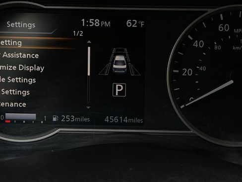 Used 2024 Nissan Versa SV FWD image 16