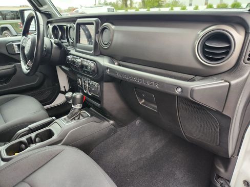 Used 2022 Jeep Wrangler Unlimited Sport AWD/4WD image 45