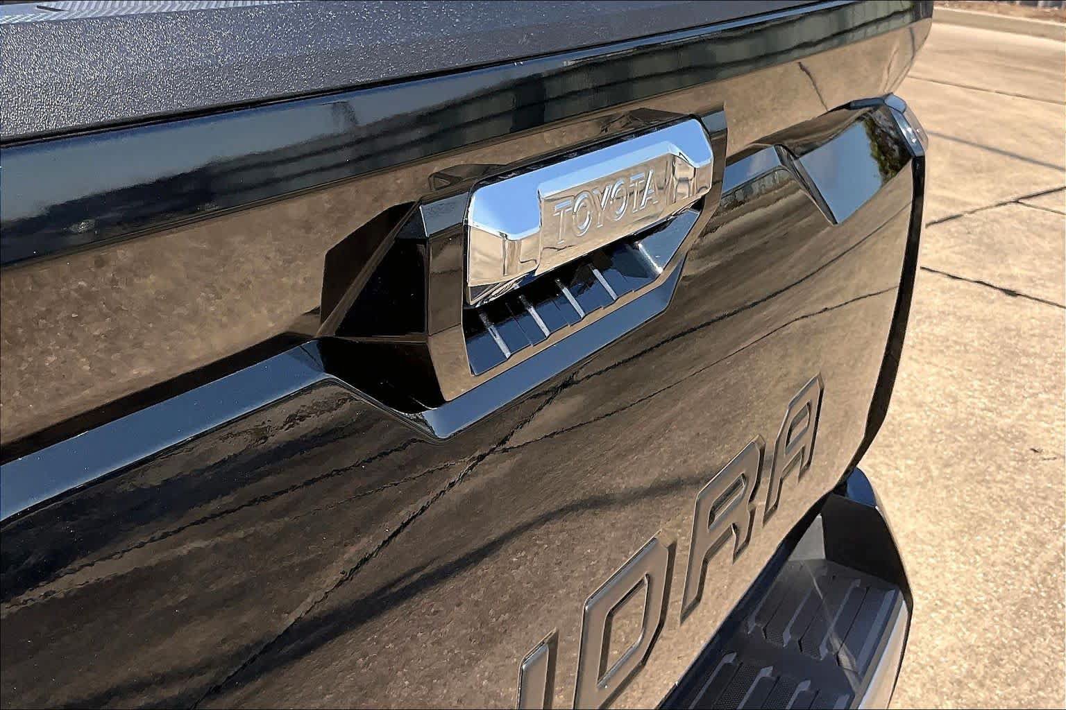 Certified 2026 Toyota Tundra Limited AWD/4WD image 31